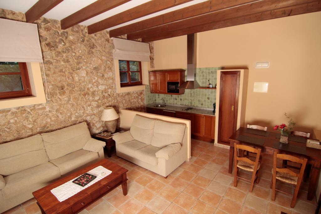 Farm stay Alfabia Nou Bunyola